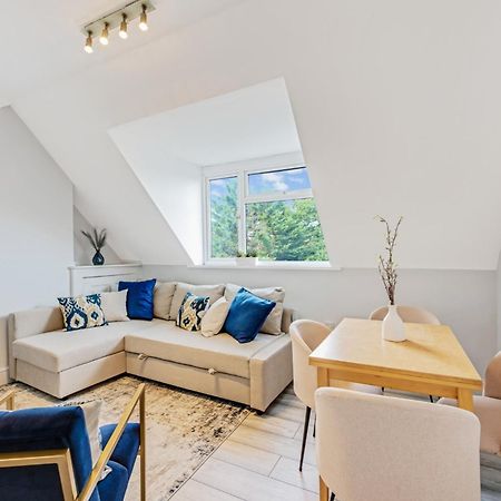 Sweet And Lovely 2Br With Free Parking Лондон Екстер'єр фото